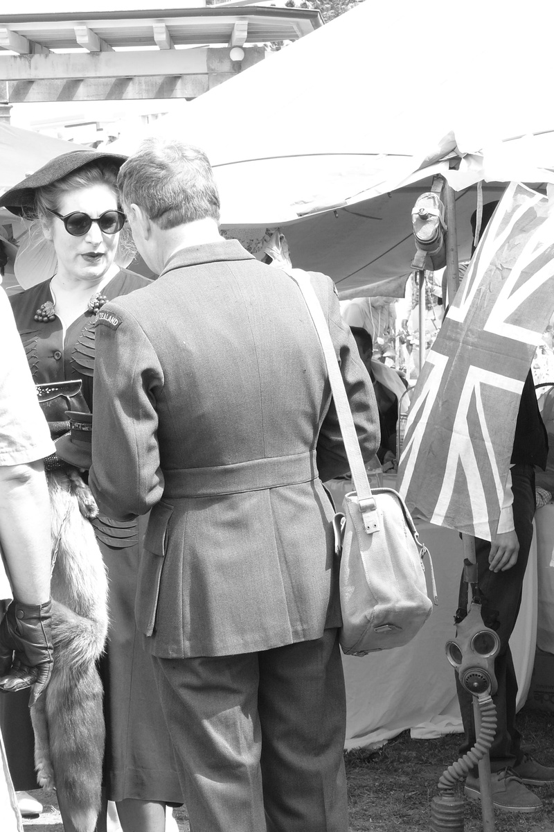 antique, talking, rear view, women, suit, glasses, uniform, walking, art-deco, classical, historical, fectival, street, incidental people, adult, retro