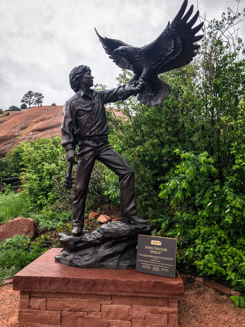 craft, amphitheatre, statue, architecture, red rocks state park, eagle, outdoors, 2K, art and craft, government, representation, memorial, 17900 trading post rd