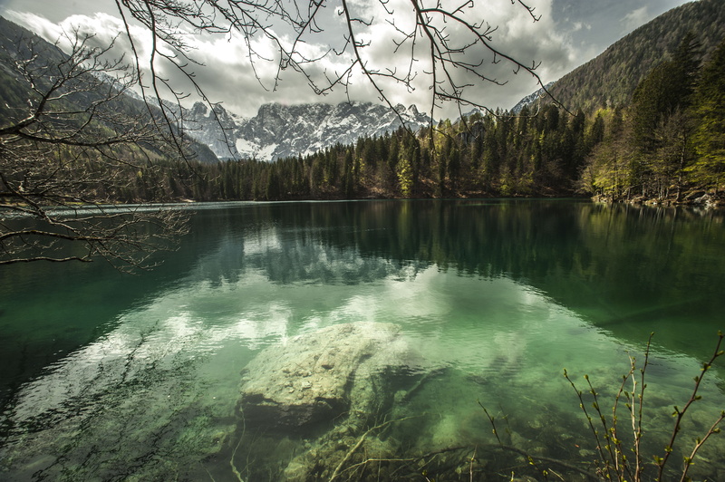 mountain, spruce, tranquil scene, land, cloud - sky, trees, mountain range, plant, water, conifer, nature, no people, sky, 4K, fir, reflection, waterfront