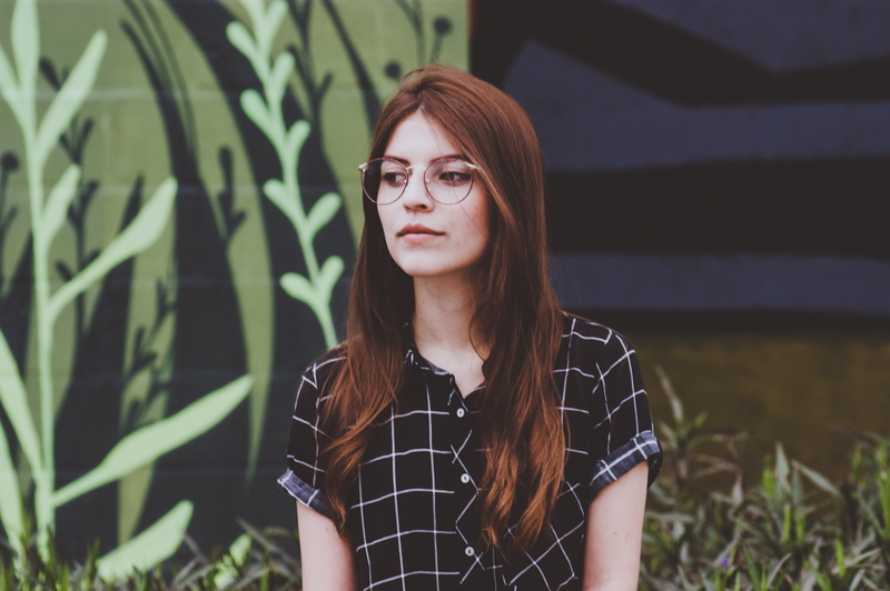 selfie, model, 4K, nature, attractive woman, hairstyle, girl, city, bella, looking at, vans, female, plant, women, lifestyles, skate, outdoors, portrait