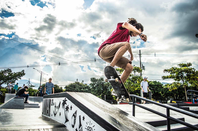 5K, nature, leisure activity, skateboard, architecture, sport, stunt, beam, skateboard park, outdoors, skate, skill, motion, teenager, full length, jumping