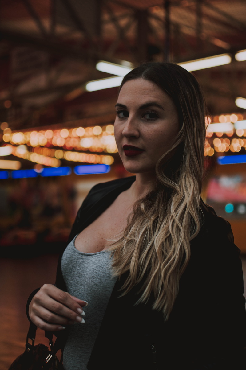 real people, casual clothing, skin, outfit, facial expression, casual, beautiful woman, lady, women, adult, fashion, women fashion, colors, model, lifestyles