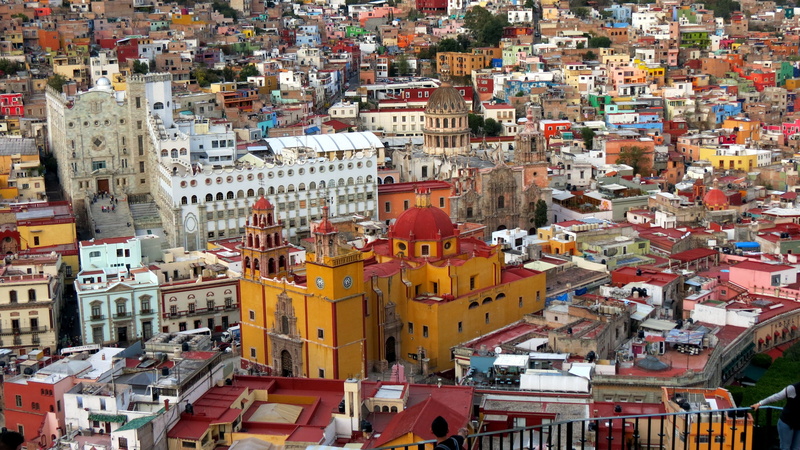 photography, crowd, buildings, rise, built structure, aerial, guanajuato, colonial, surrounded, outdoors, building, mexico, residential district, building exterior