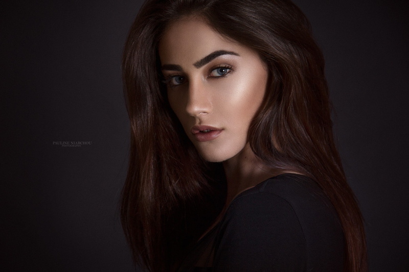 human face, one person, luxury, face, modern, beautiful woman, beauty, indoors, looking at camera, long hair, fashion, dark, young adult, 1080P, glamour