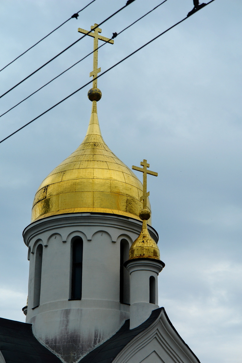 church, sky, church roof, cable, day, religion, dome, place of worship, novosibirsk, building, cloud - sky, spire, architecture, building exterior, outdoors