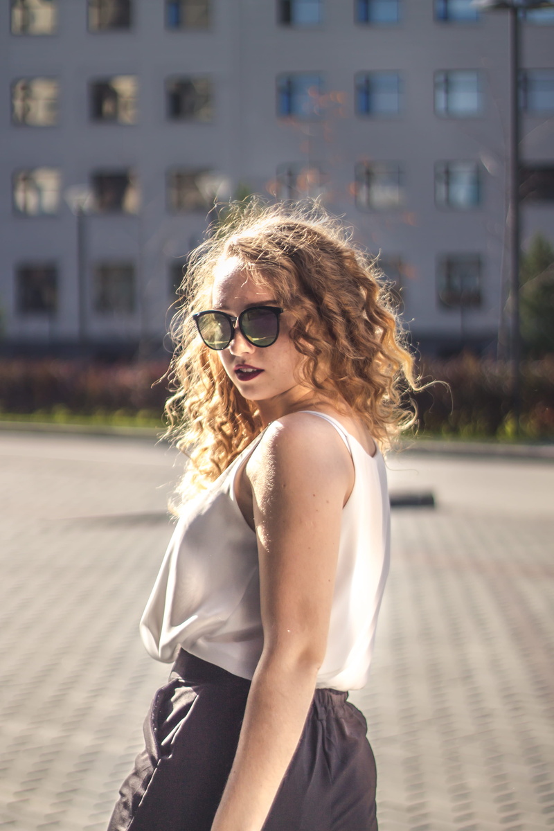 young adult, fashion, building exterior, real people, novosibirsk, beautiful woman, focus on foreground, city, akademgorodok, lifestyles, 4K, outdoors