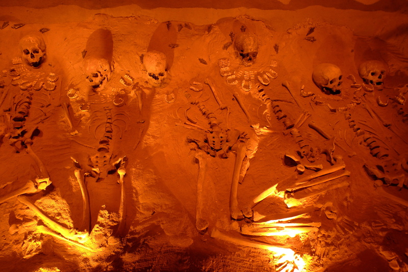 bone, Grave, high angle view, Burial, death, land, physical geography, sand, art and craft, full frame, orange color, Orange, indoors, spooky, textured