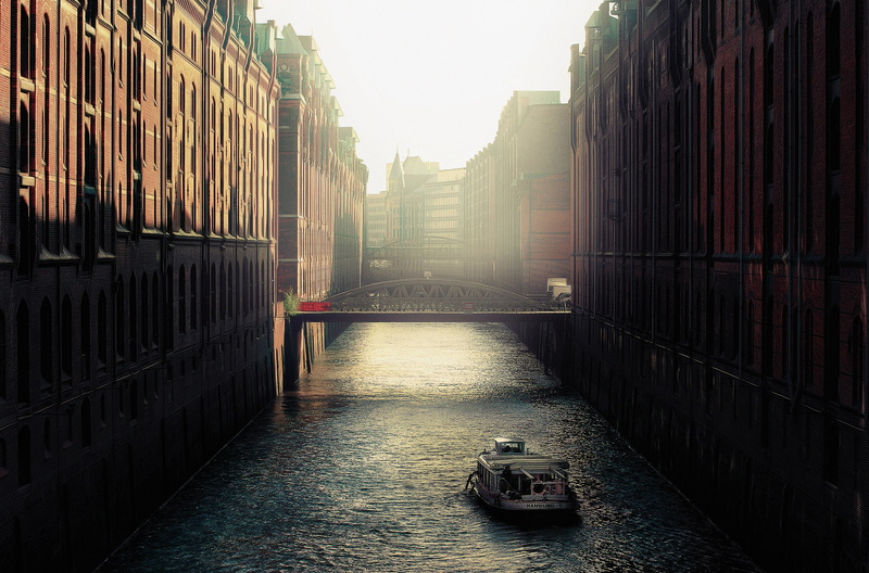 transportation, famous, no people, store, nature, sky, connection, mode of transportation, travel, water, cityscape, boat, urban, old, warehouse, canal