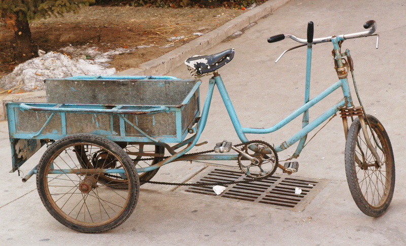 basket, biking, pedal, active, day, transport, wall - building feature, wheel, city, outdoors, street, cycle, bicycle, vehicle, bicycle basket, sport, old