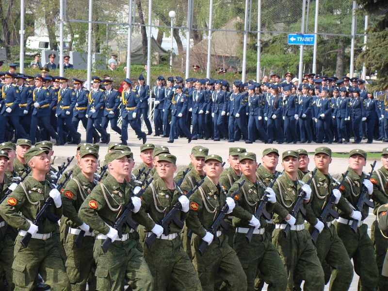 troops, outdoors, marching, uniform, government, crowd, men, military, soldiers, group of people, armed forces, large group of people, samara, clothing