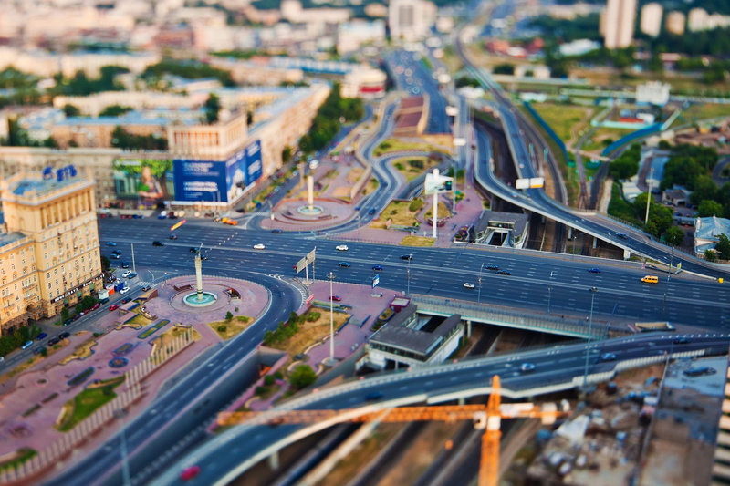 selective focus, mode of Transport, view, city, day, street, no people, overpass, road, traffic, car, home, architecture, tilt-shift, mode of transportation