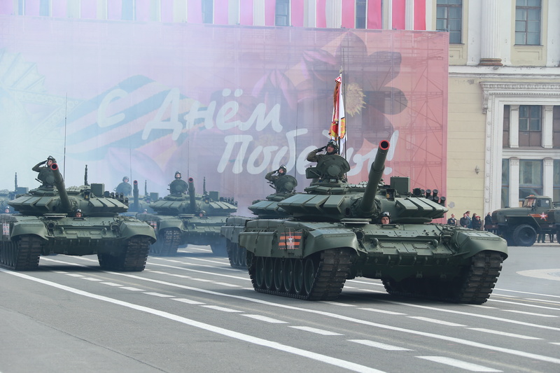 parade, T-72, May 9, 5K, battle tank