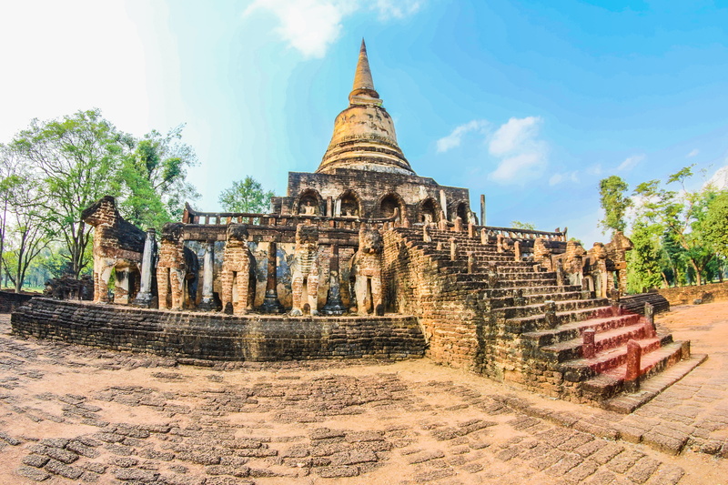 place of worship, the past, large, temple, nature, landmark, ruins, oriental, belief, built structure, outdoors, statues, spirituality, travel destinations