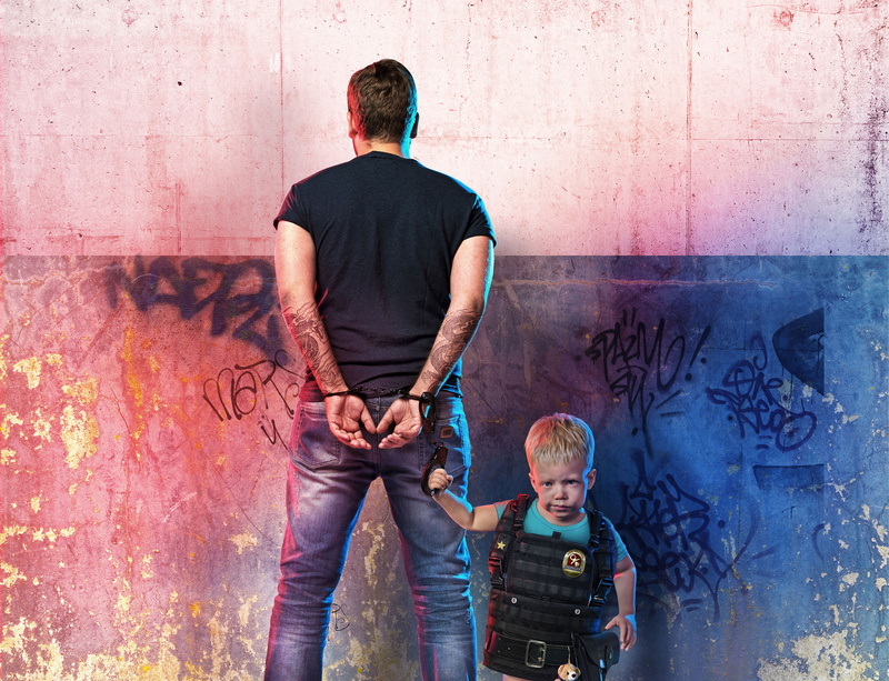 wall, vest, shirt, 2K, 2017, front, man, toddler, wearing, 4K, standing, Naparnik, black, handcuffed