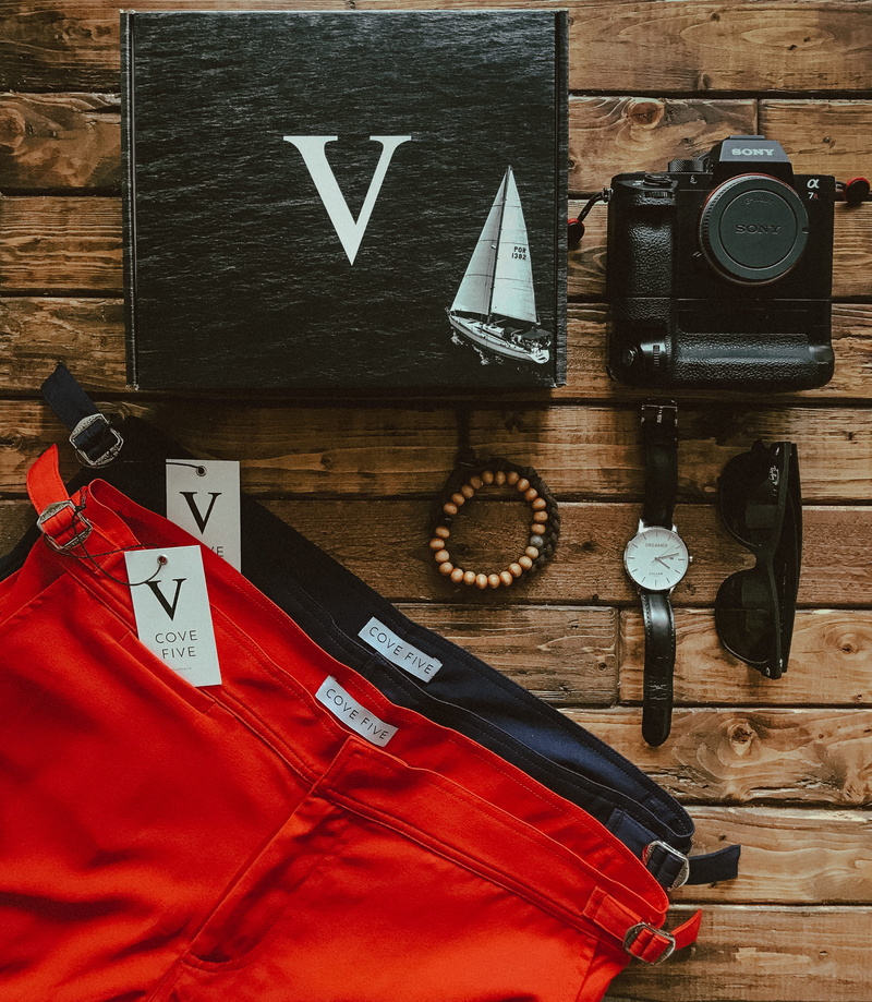 adventure, hiking, shoot, logo, brand, exploration, personal Accessory, travel bag, wooden, map, ocean, tropical, products, black, hipster, sunglasses