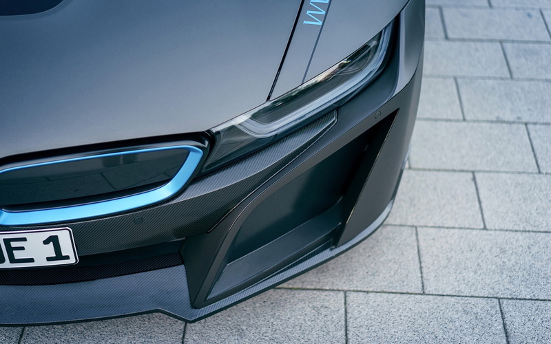 poster, side view, paving stone, hd, outdoors, motor vehicle, city, day, modern, reflection, 2K, no people, gsc, blue, transportation, auto, built structure