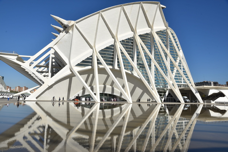 outdoors, water, clear sky, valencia, tourism, building exterior, built structure, 5K, arch bridge, no people, beauty, day, connection, architecture, steel