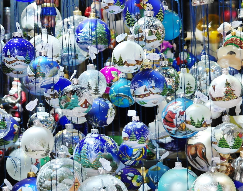 xmas, christmas, sphere, photo, paint, tree decorations, large group of objects, multi colored, still life, festive decorations, tradition, no people, blue