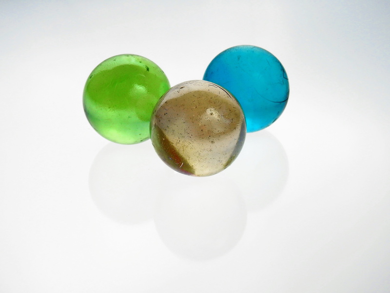coffee cup, close-up, about, Marbles, cup, Glass, indoors, directly above, 4K, Balls, glass marbles, coffee - drink, indulgence, studio shot, food and drink
