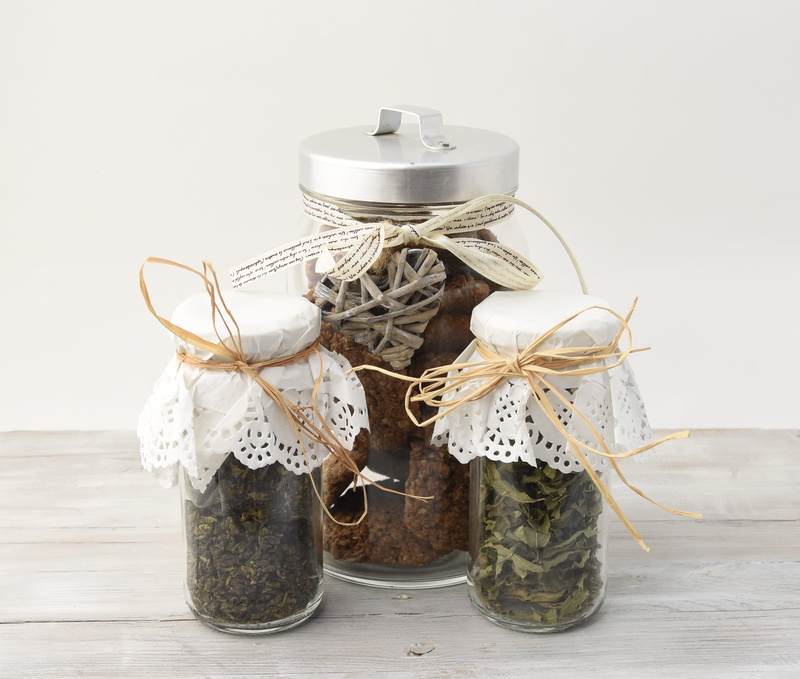 food, studio shot, wood - material, tea leaves, cookie, close-up, no people, art and craft, cookies, still life, nature, rope, transparent, food and drink