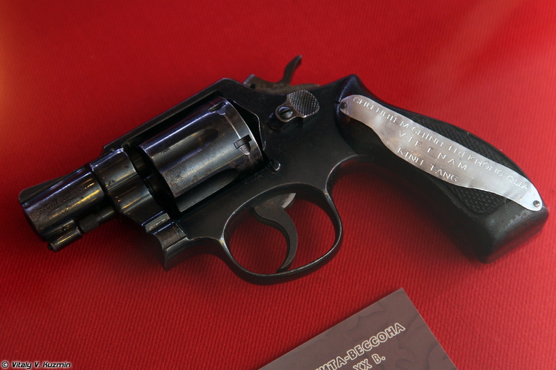 j frame, s w, revolver, 1080P