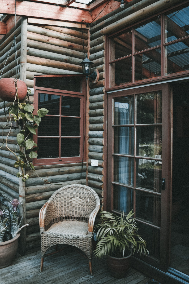 basket, australia, 5K, chair, plant, building, furniture, built structure, absence, design, outdoors, rattan, table, wood - material, interior, potted plant