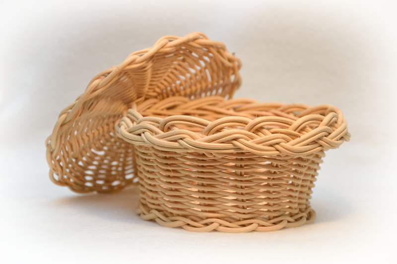 scuttle, brown, food, indoors, still life, freshness, basket, art and craft, selective focus, wicker, rattan, pattern, studio shot, close-up, container