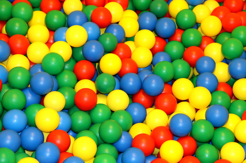 pattern, 5K, backgrounds, plastic, no people, colorful balls, game balls, yellow, vibrant color, arts culture and entertainment, still life, fun, abundance