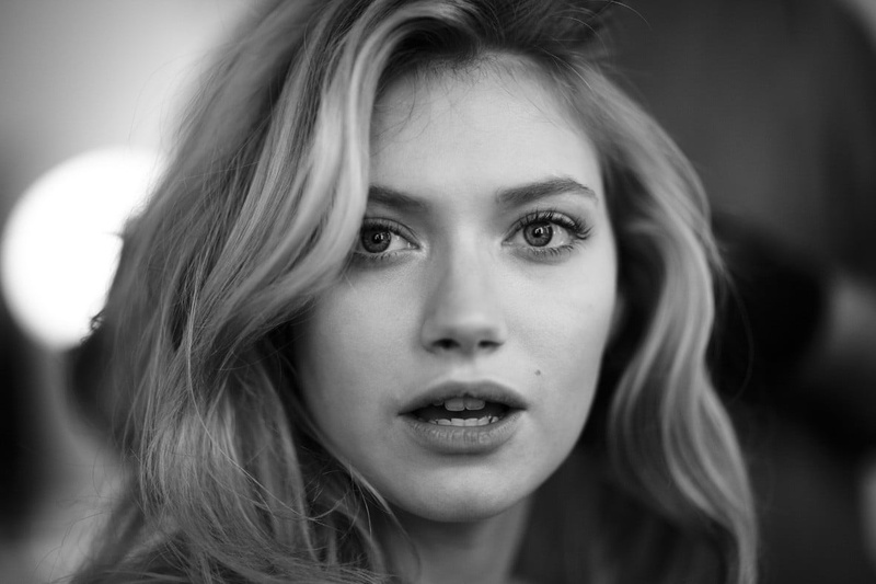 monochrome, blond hair, beauty, long hair, looking at camera, hairstyle, Imogen Poots, portrait, blonde, focus on foreground, headshot, beautiful woman