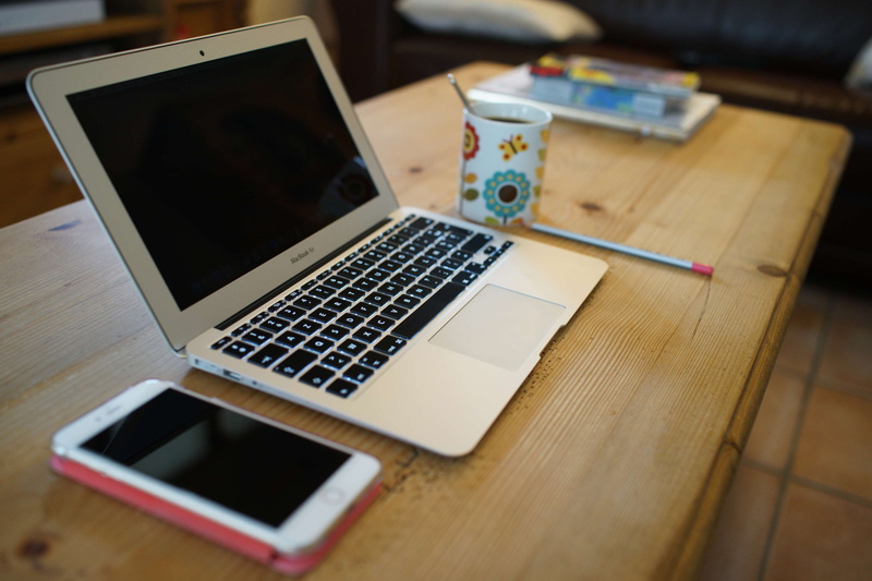 portable information device, coffee break, communication, still life, no people, 4K, computer, table, high angle view, furniture, wood - material, macbook air