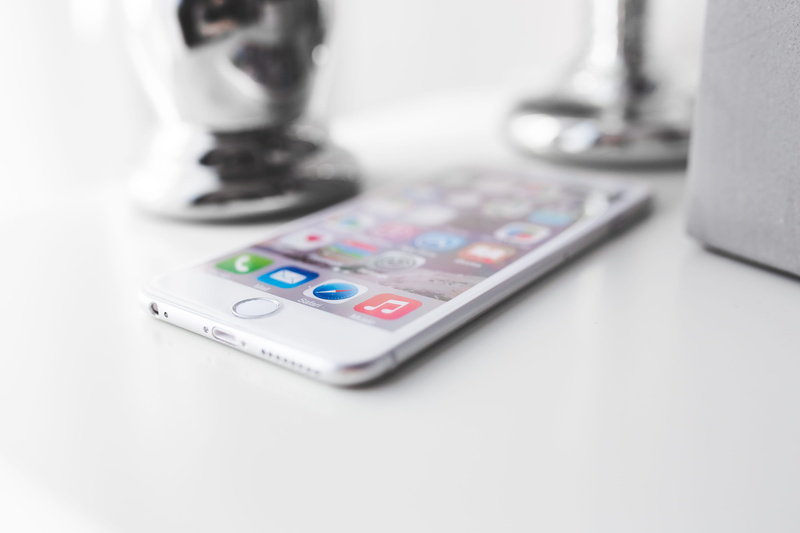 selective focus, wireless technology, connection, convenience, choice, communication, technology, control, device, desk, digital, screen, screentouch, closeup