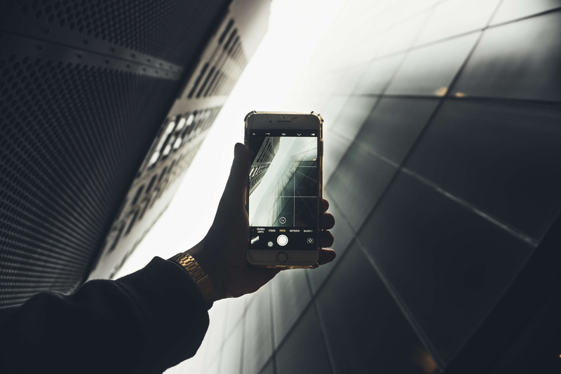 iphone 6 plus, office building exterior, watch, photography themes, mobile phone, outdoors, building exterior, smartphone, screen, holding, 4K, blur, architecture