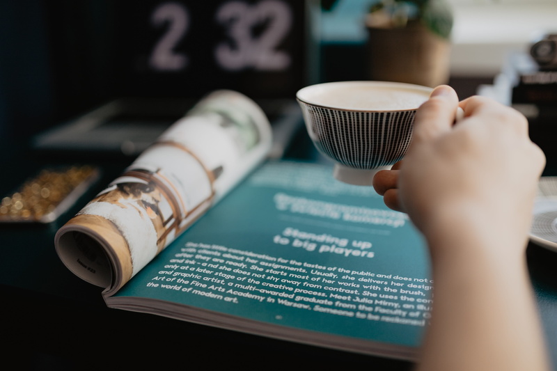 hand, pause, coffee cup, workspace, magazine, human body part, 5K, holding, reading, break, drinking, food and drink, selective focus, desk, food, coffee