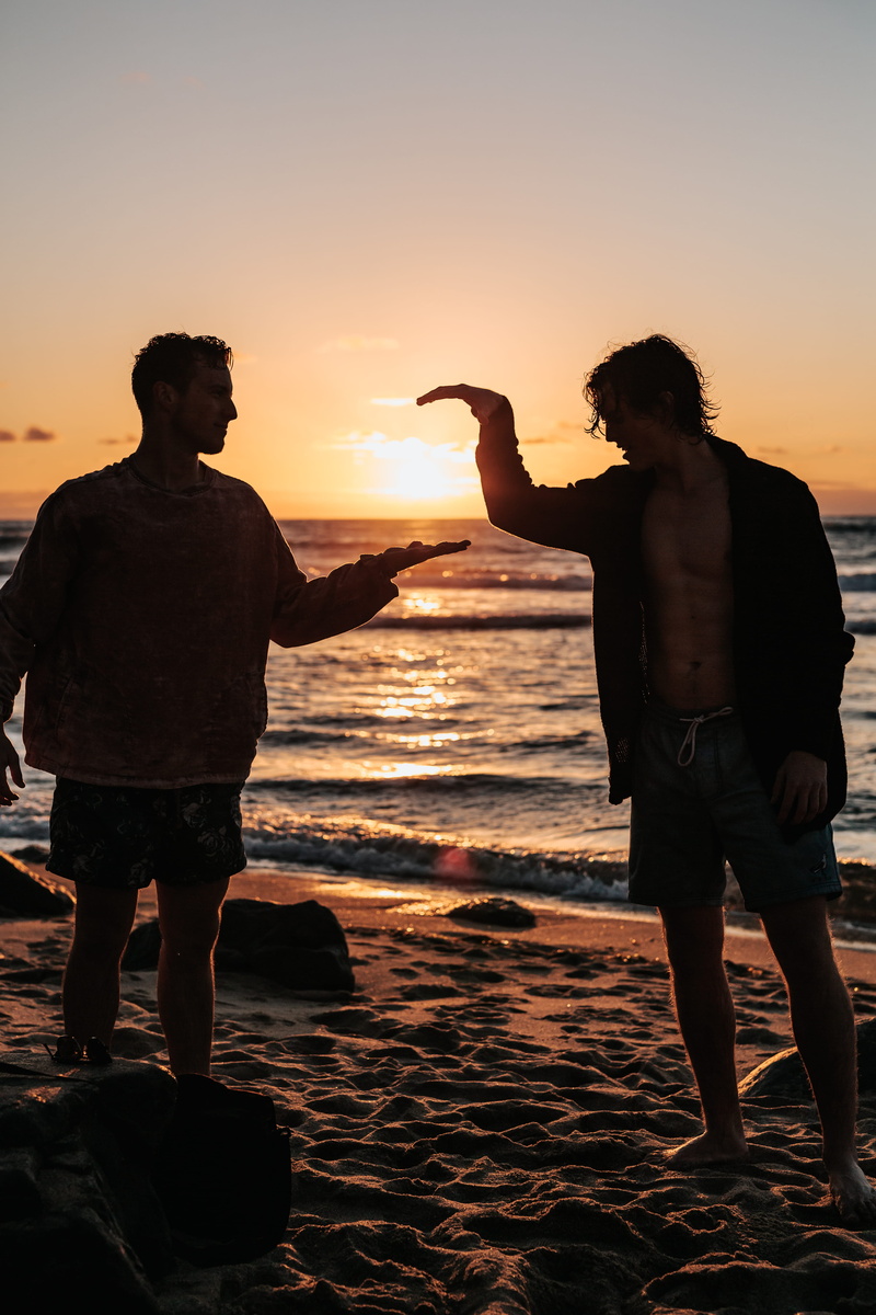 handshake, standing, leisure activity, bonding, man, close, sunset, high five, hands, scenics - nature, men, sea, two, 5K, silhouette, positive emotion