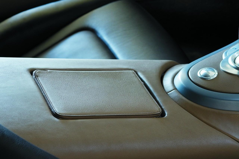 atilde, wireless technology, push button, connection, seat belt, veyron, vehicle seat, communication, luxury, travel, hermes, herm, land vehicle, uml, leather