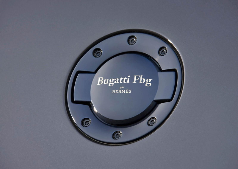 720P, control, high angle view, no people, electrical equipment, circle, push button, atilde, motor vehicle, transportation, communication, directly above