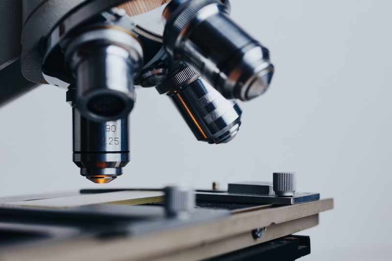 technology, close-up, research, 2K, studio shot, microscope, medical, no people, analyzing, indoors, magnification, biology, scientific experiment, optical instrument