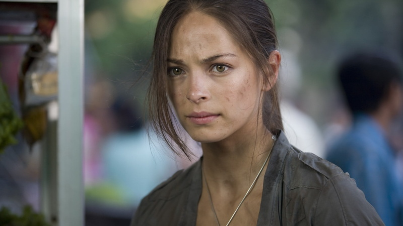 looking at camera, one person, beautiful woman, long hair, adult, hair, women, young women, front view, hairstyle, Kristin Kreuk, contemplation, beauty