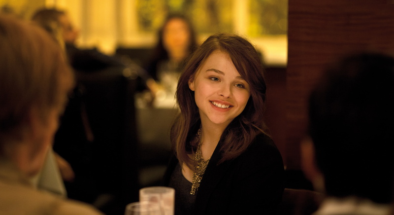 brown hair, smile, Chloë, 4K, Clouds of Sils Maria, bokeh, Moretz, girl, Grace
