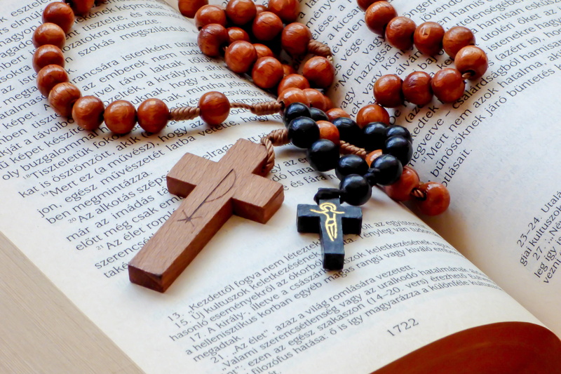 western script, various, still life, spirituality, 4K, bible, high angle view, table, indoors, close-up, education, text, book, large group of objects