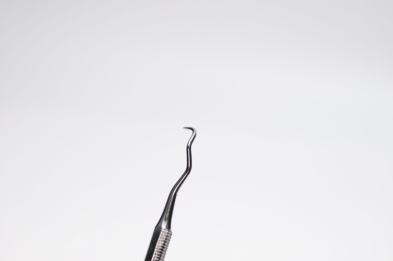 metal, tool, equipment, dental, 4K, wire, copy space, simplicity, studio shot, white background, close-up, coathanger, arts culture and entertainment