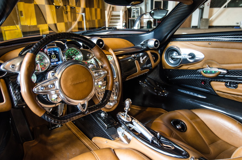 motorcycle, modern, leather, vehicle, black, engine, mode of Transport, wheel, transportation, mode of transportation, sport, vehicle Interior, Interior
