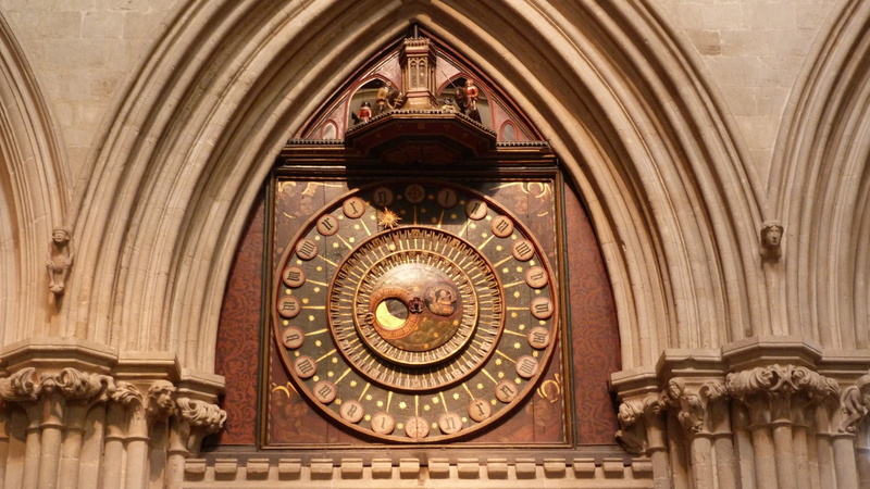 2K, wells cathedral