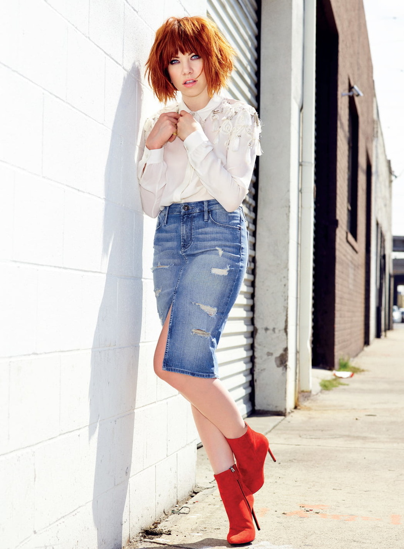 women outdoors, torn clothes, 720P, urban, jean skirt, short hair, singer, Canadian, Carly Rae Jepsen, women, redhead