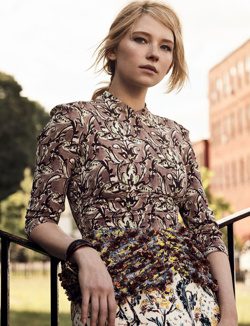 outdoors, blonde, actress, Haley Bennett, singer, women, 720P