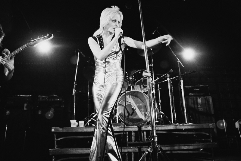 skill, real people, pop musician, 2K, the runaways, one person, adult, popular music concert, music, artist, stage - performance space, rock music, musician