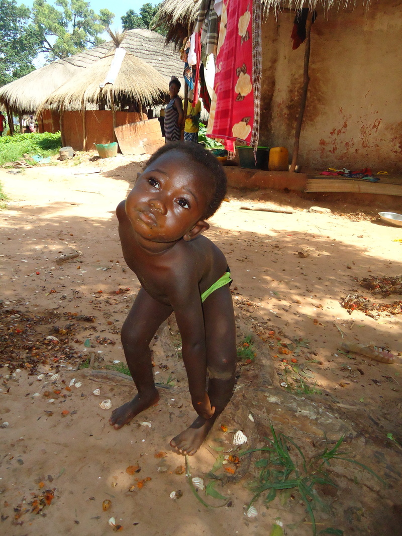 bissau, girls, people, full length, females, misery, childhood, boys, day, outdoors, standing, sunlight, poor, real people, nature, africa, child, lifestyles