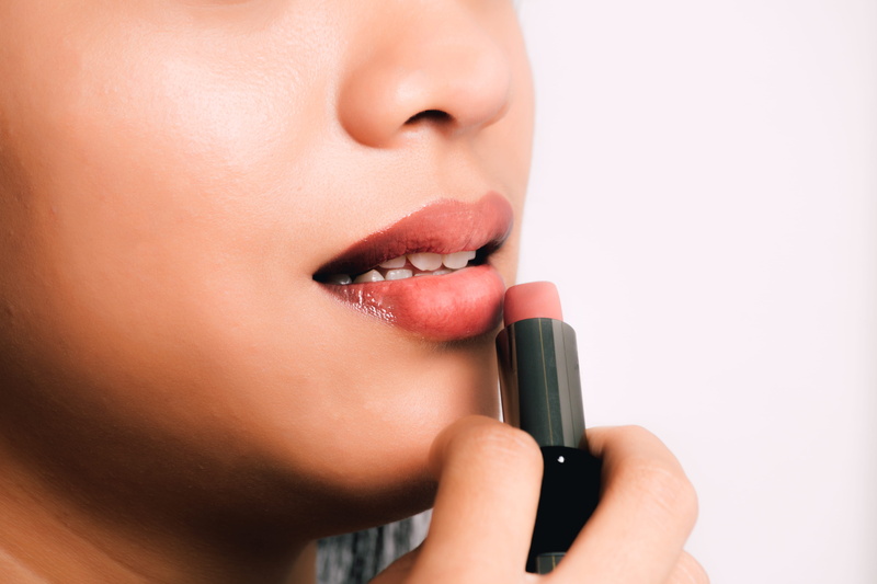 human lips, cheek, young women, women, finger, using, face, hand, pink, lips, girl, mouth, glamour, person, teeth, 5K, photoshoot, make-up, nose, beauty product