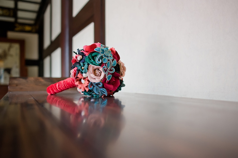 rose - flower, plant, bouquet, flower arrangement, table, surface level, red, 4K, flooring, selective focus, nature, Bride, indoors, children only, Flower