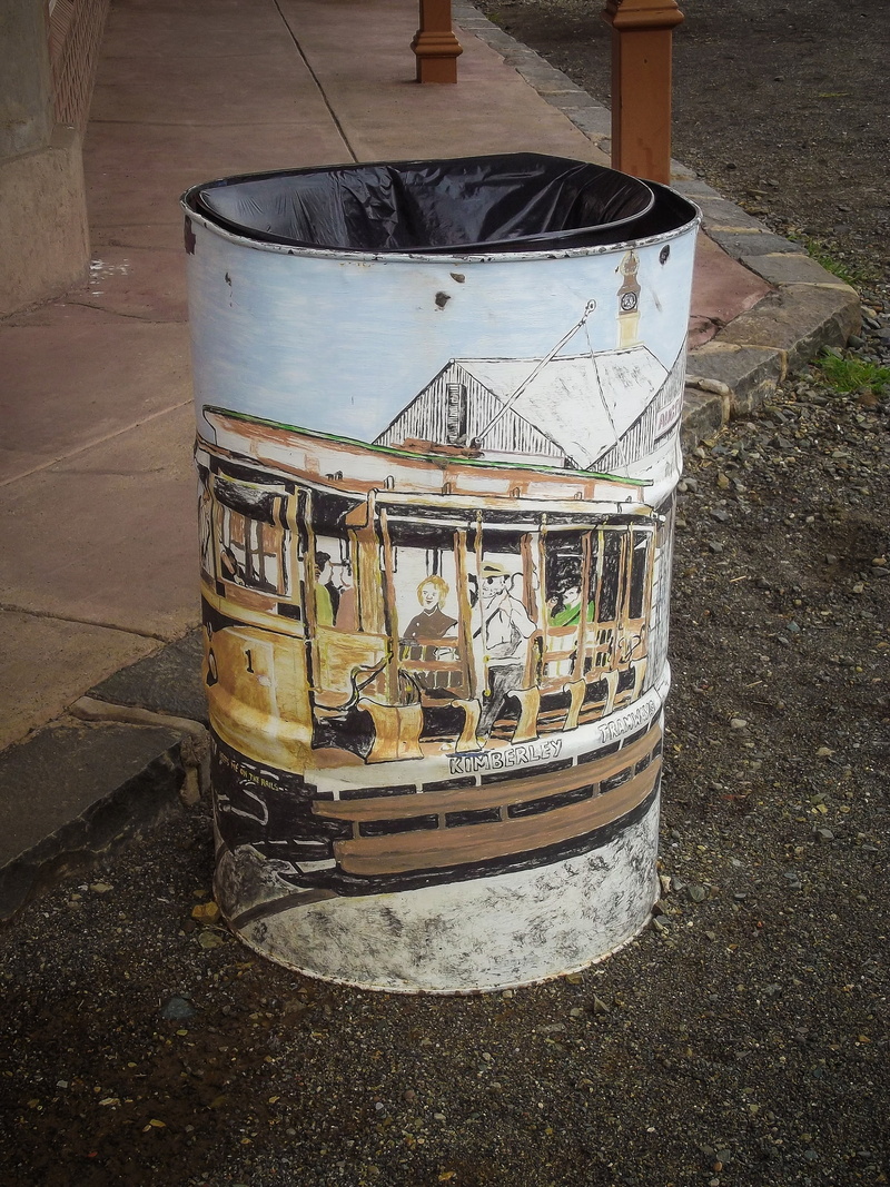 garbage, abandoned, waste, refuse, land, old, dustbin, dirt, environment, trashcan, music, no people, container, day, damaged, still life, environmental